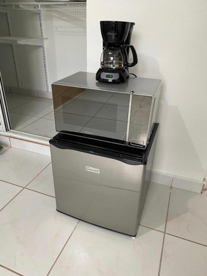 All You Need Studios Walking Distance To Beach Isla Verde サンジョアン エクステリア 写真